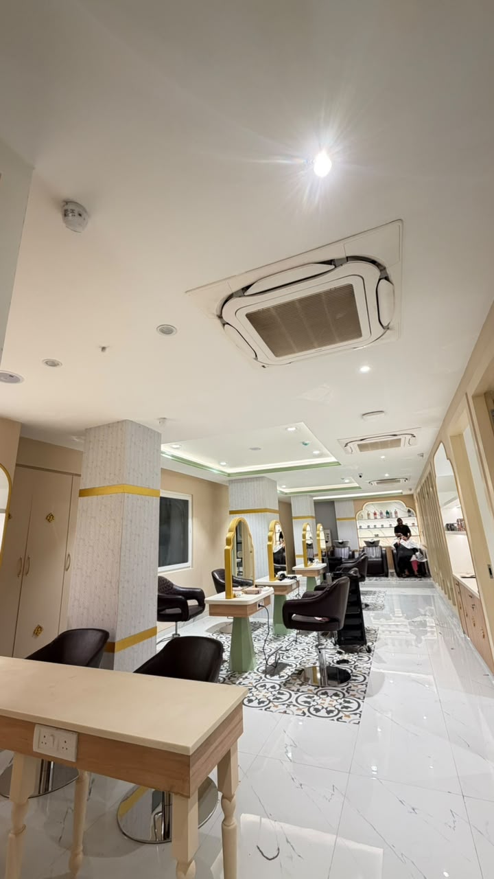 24. Hair Styling Area